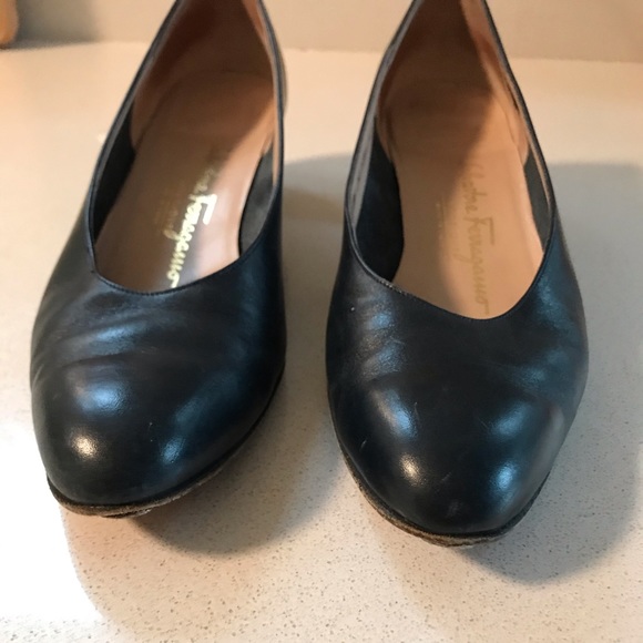 Navy Salvatore Ferragamo Leather Pumps - Picture 5 of 14